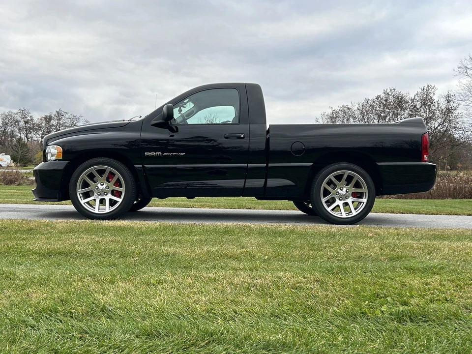 2005 Dodge Ram SRT-10 3rd Gen - Image 27 of 31