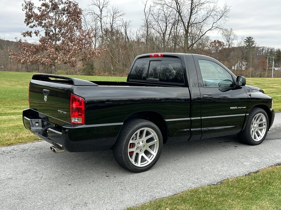 2005 Dodge Ram SRT-10 3rd Gen - Image 12 of 31