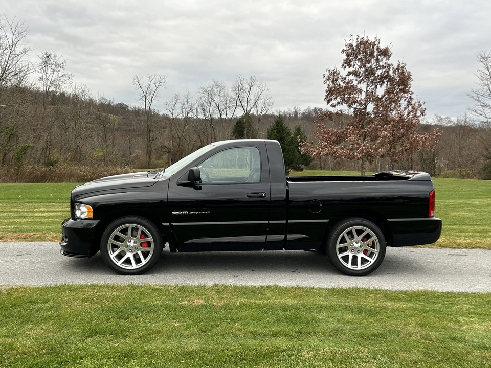 2005 Dodge Ram SRT-10 3rd Gen - Image 28 of 31
