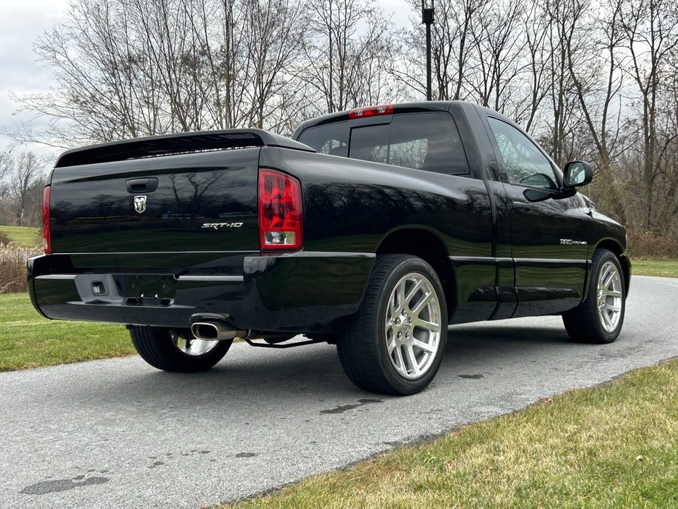 2005 Dodge Ram SRT-10 3rd Gen - Image 15 of 31