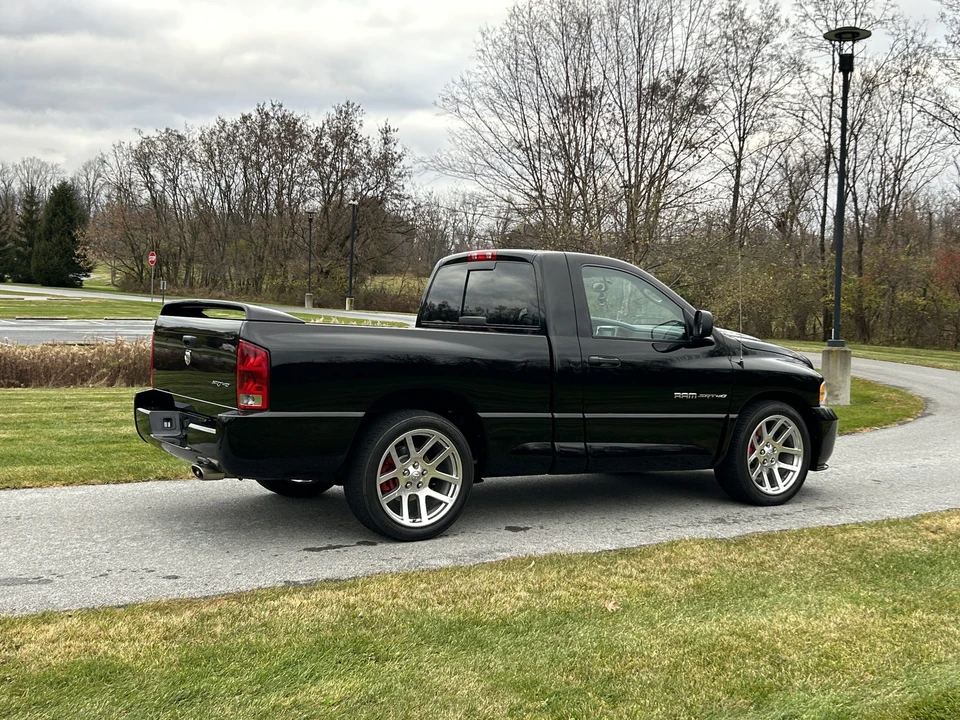 2005 Dodge Ram SRT-10 3rd Gen - Image 11 of 31