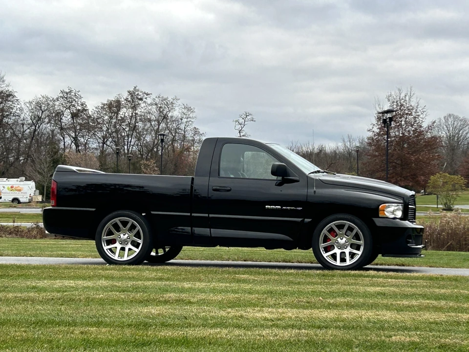 2005 Dodge Ram SRT-10 3rd Gen - Image 9 of 31