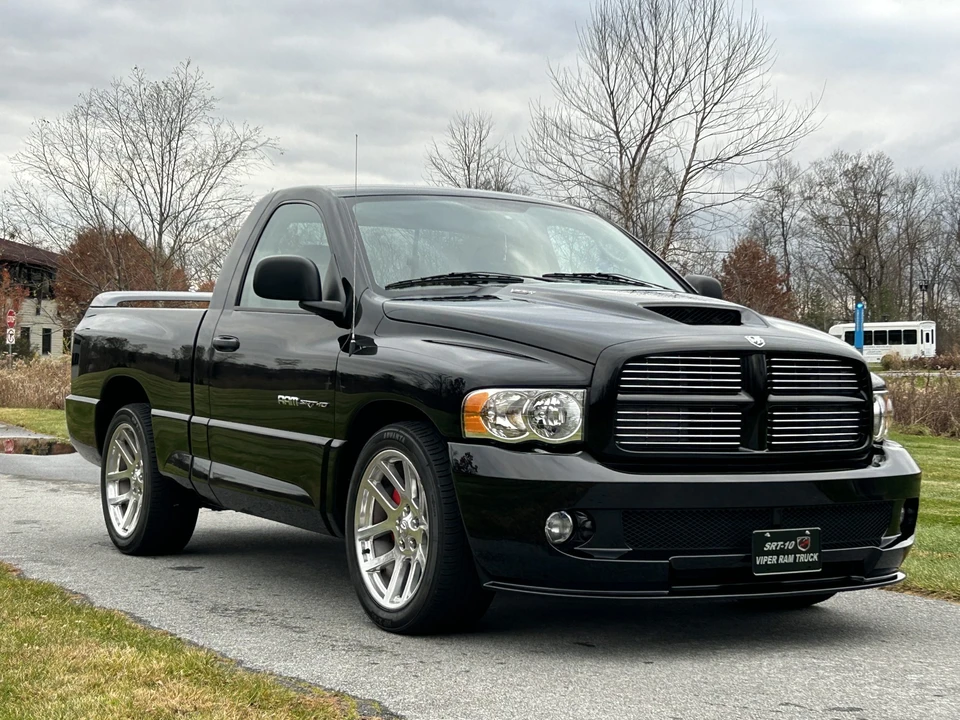 2005 Dodge Ram SRT-10 3rd Gen - Image 4 of 31
