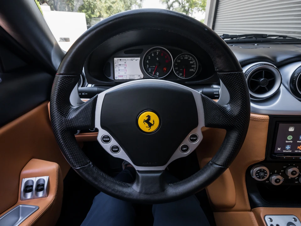 2005 Ferrari 612 - Image 26 of 31