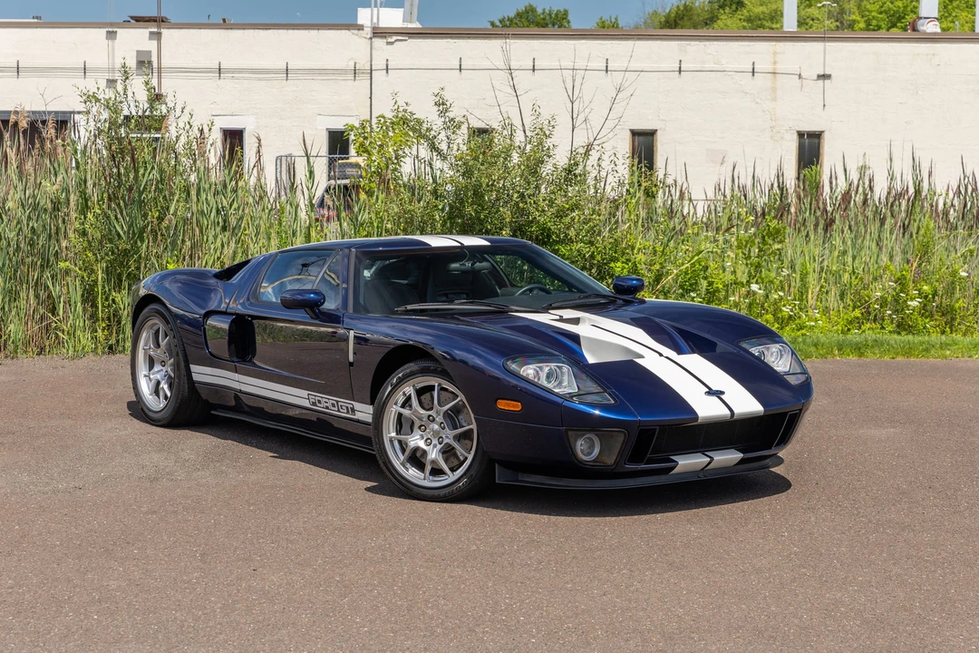 2005 Ford GT 1st Gen - Image 13 of 31