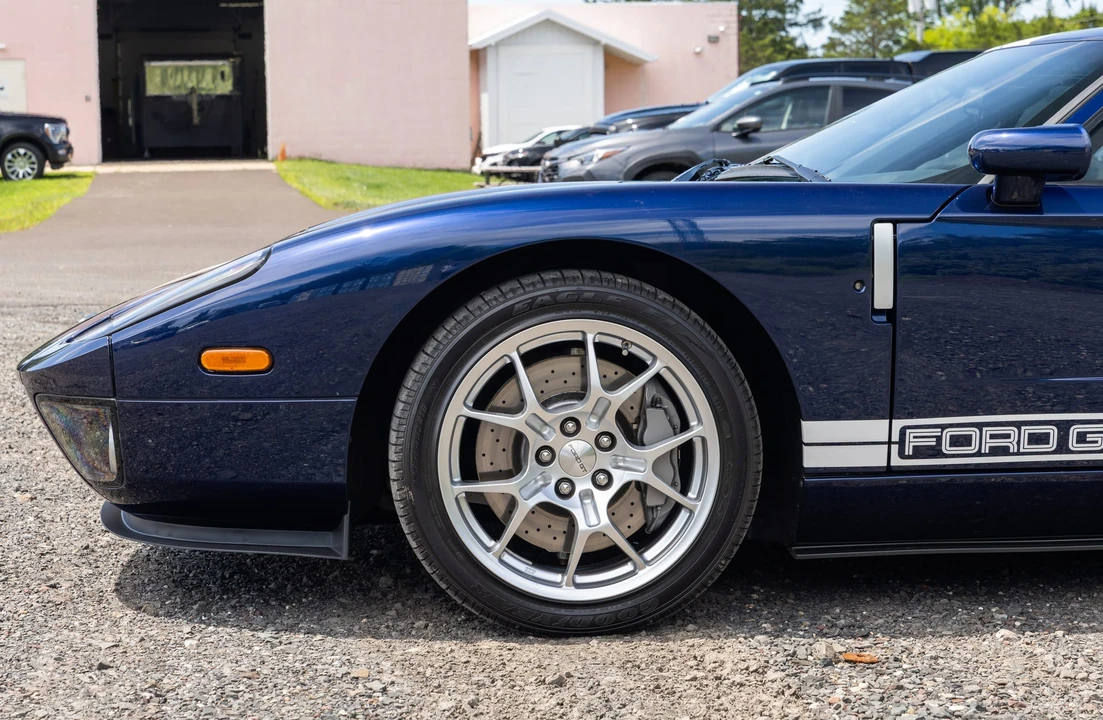 2005 Ford GT 1st Gen - Image 23 of 31