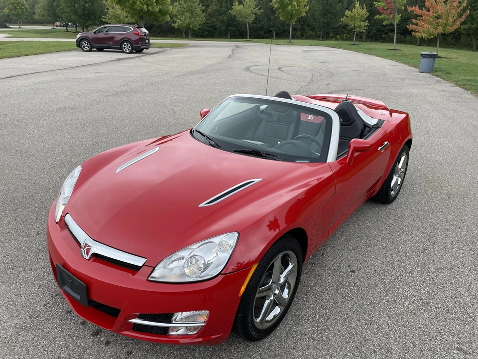 2007 Saturn Sky - Image 5 of 31