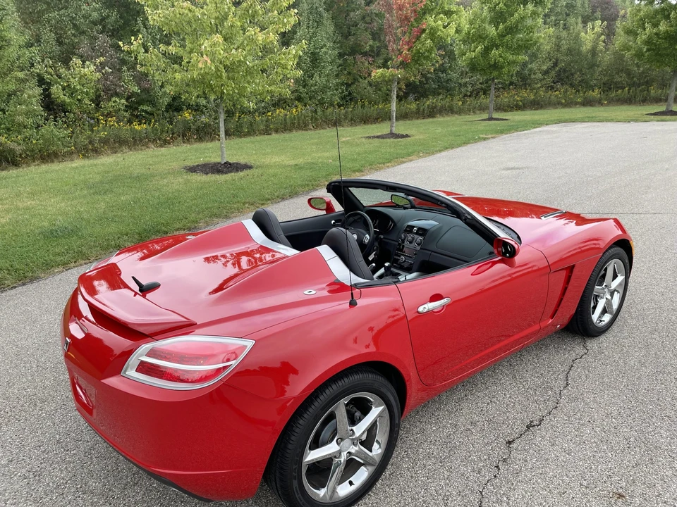 2007 Saturn Sky - Image 11 of 31