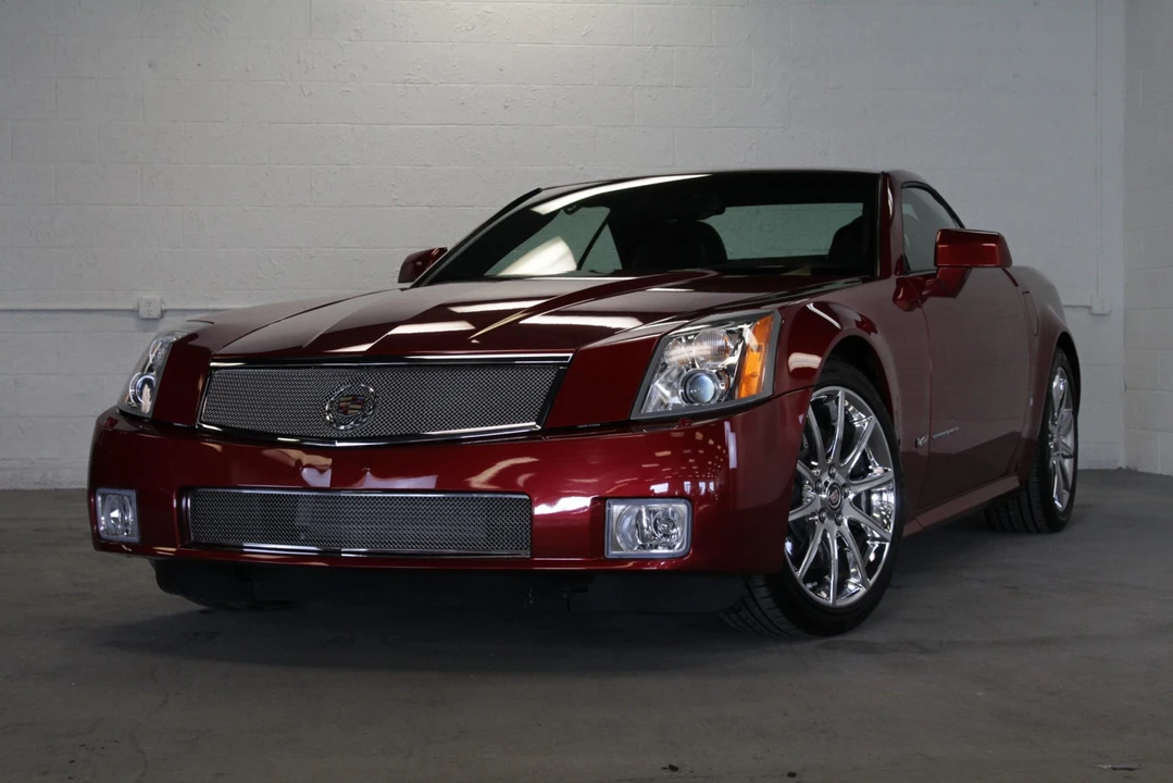2008 Cadillac XLR-V - Image 3 of 31