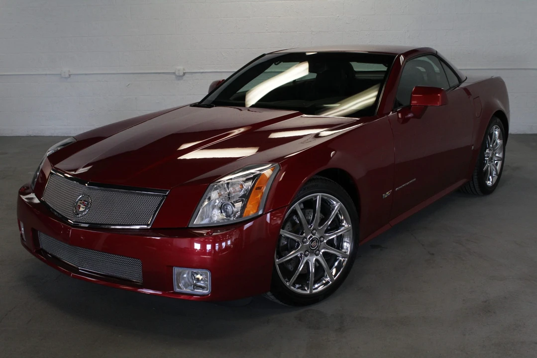 2008 Cadillac XLR-V - Image 8 of 31