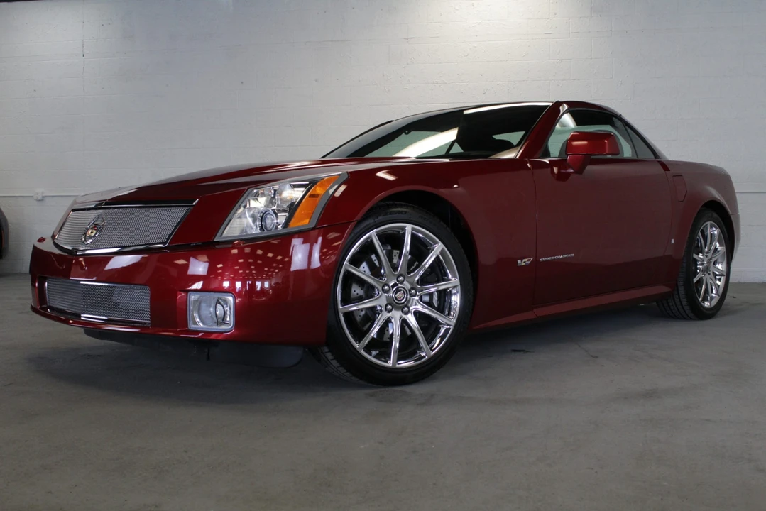 2008 Cadillac XLR-V - Image 10 of 31