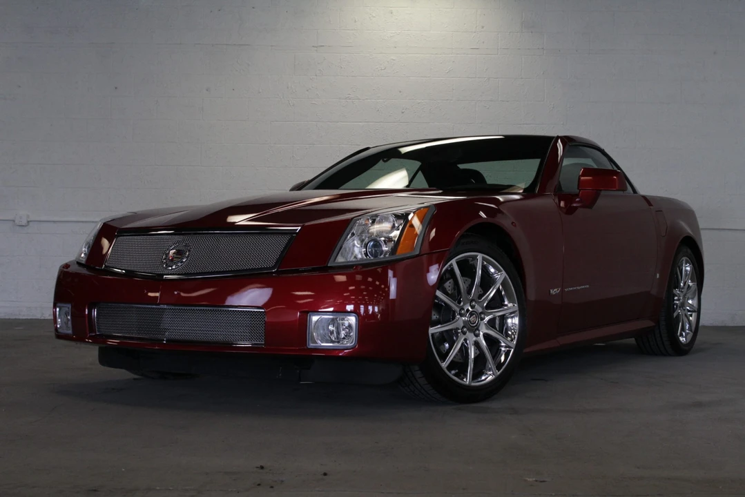 2008 Cadillac XLR-V - Image 7 of 31