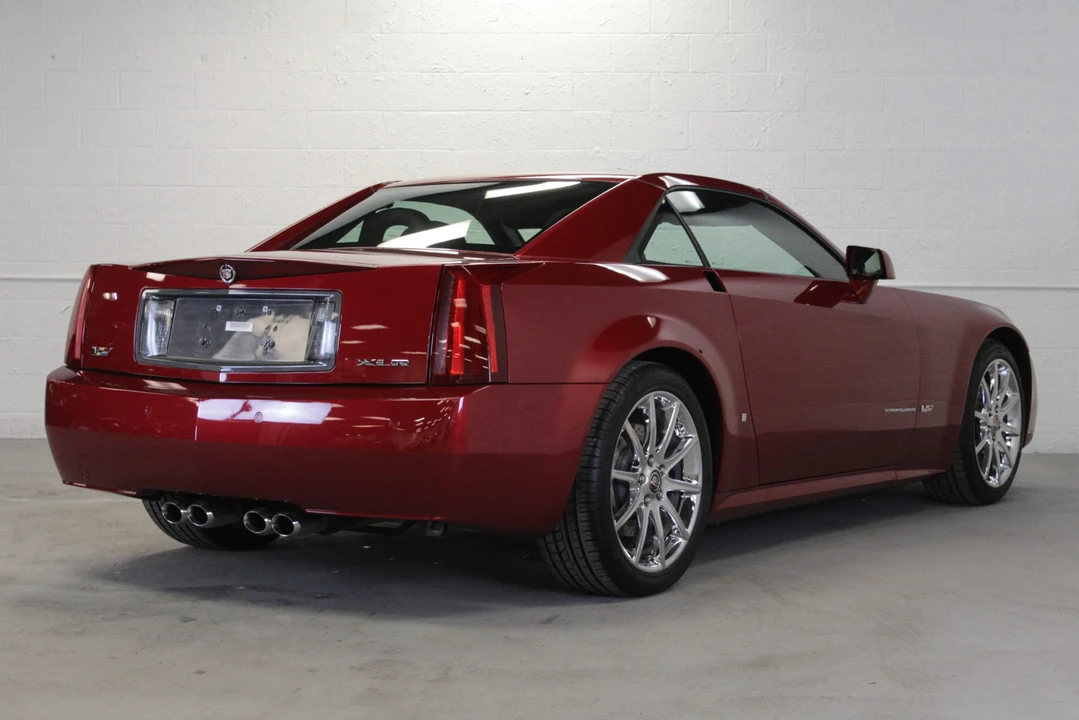 2008 Cadillac XLR-V - Image 30 of 31