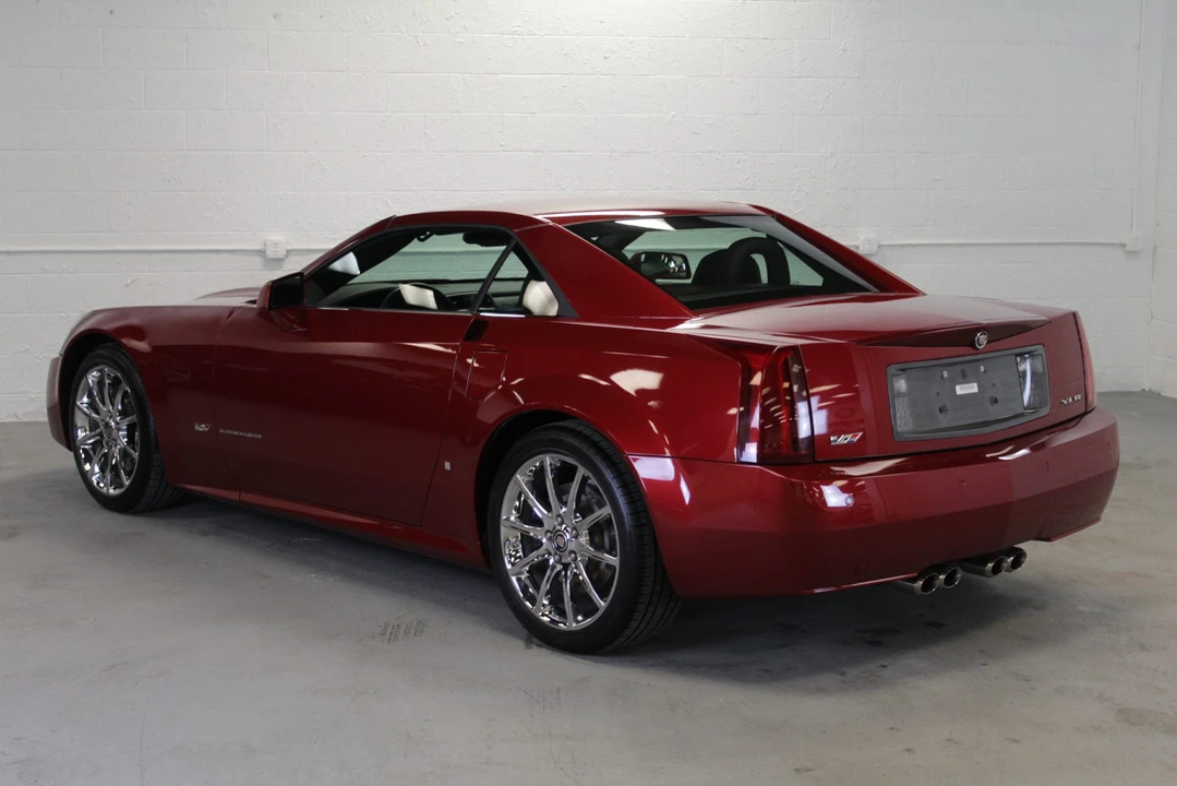 2008 Cadillac XLR-V - Image 15 of 31