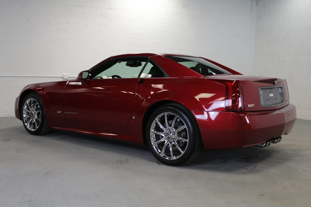 2008 Cadillac XLR-V - Image 12 of 31