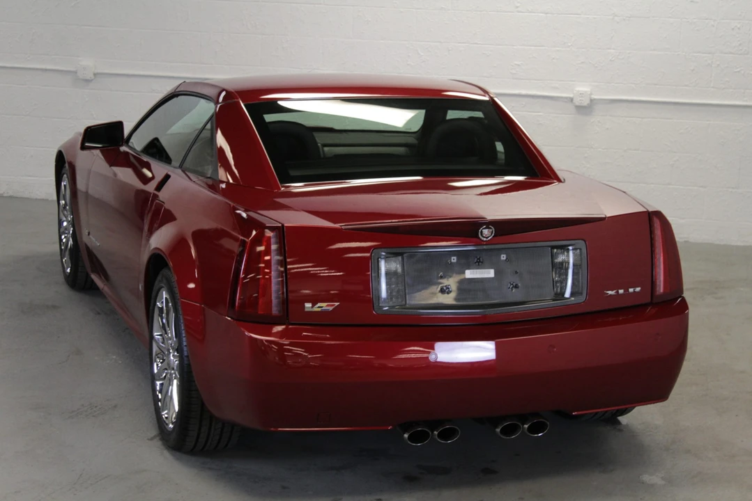 2008 Cadillac XLR-V - Image 19 of 31
