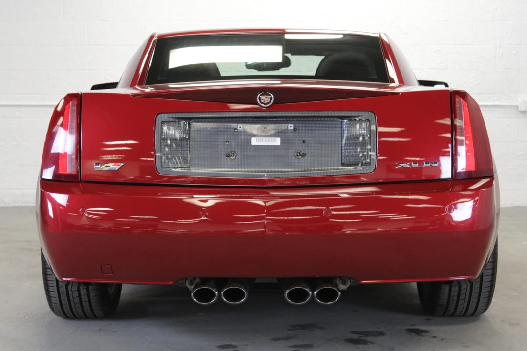 2008 Cadillac XLR-V - Image 25 of 31