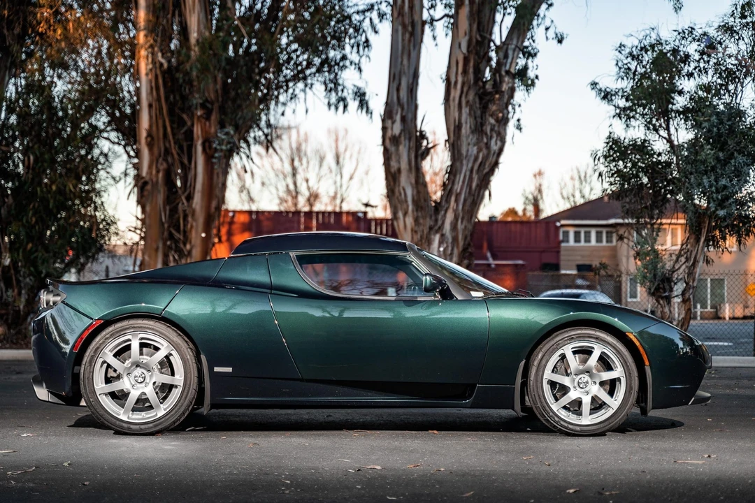 2008 Tesla Roadster - Image 8 of 31