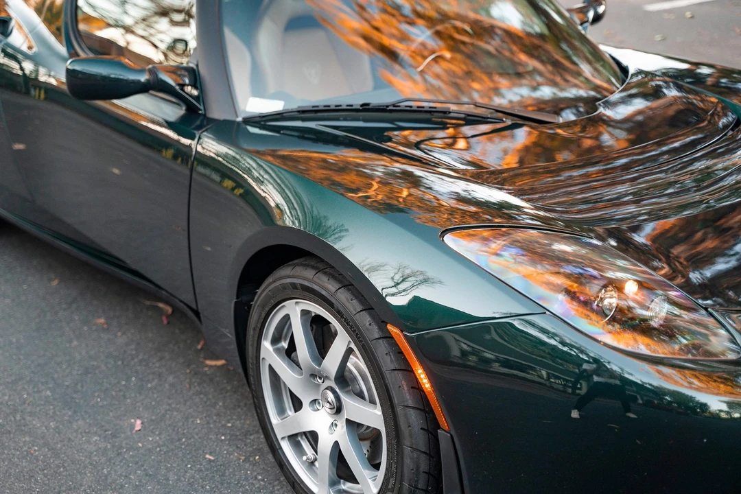 2008 Tesla Roadster - Image 13 of 31