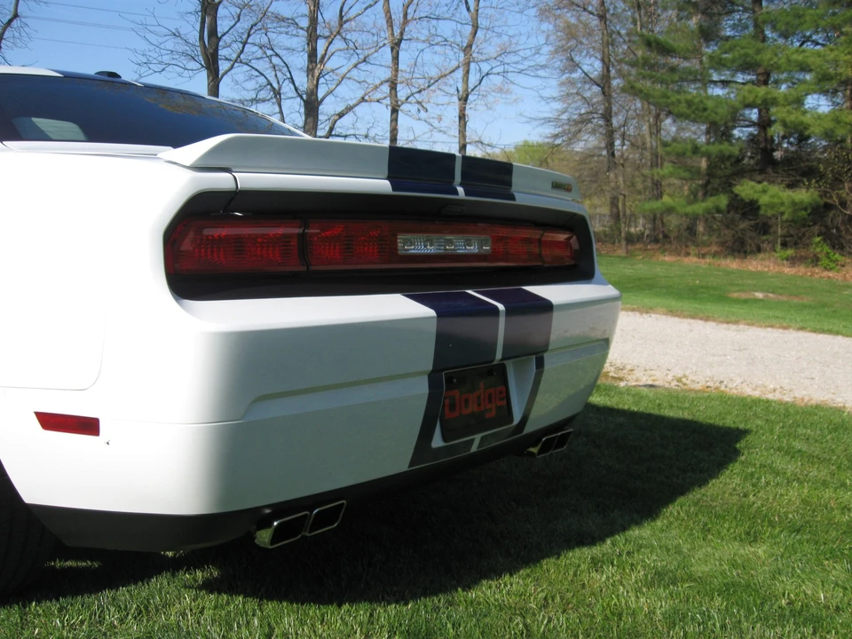 2011 Dodge Challenger SRT8 & 392 3rd Gen - Image 25 of 31