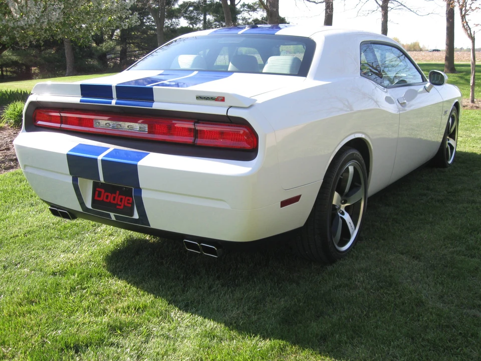 2011 Dodge Challenger SRT8 & 392 3rd Gen - Image 9 of 31