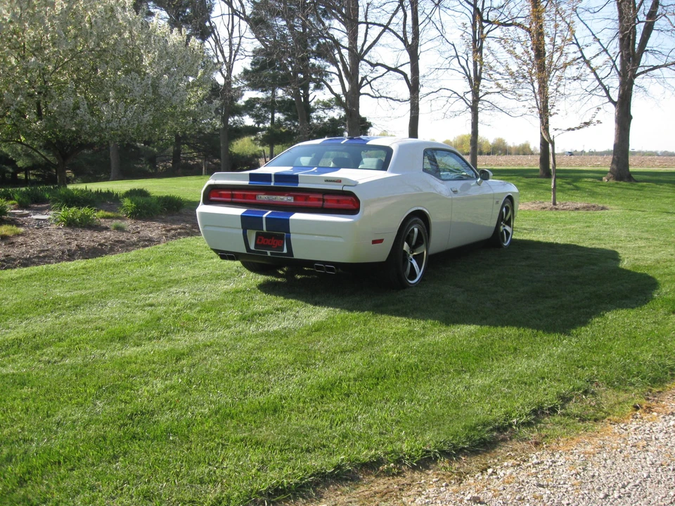 2011 Dodge Challenger SRT8 & 392 3rd Gen - Image 8 of 31