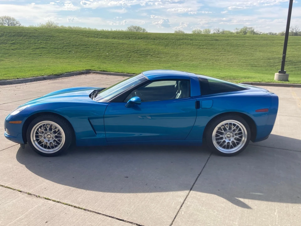 2011 Chevrolet Corvette C6 - Image 8 of 19