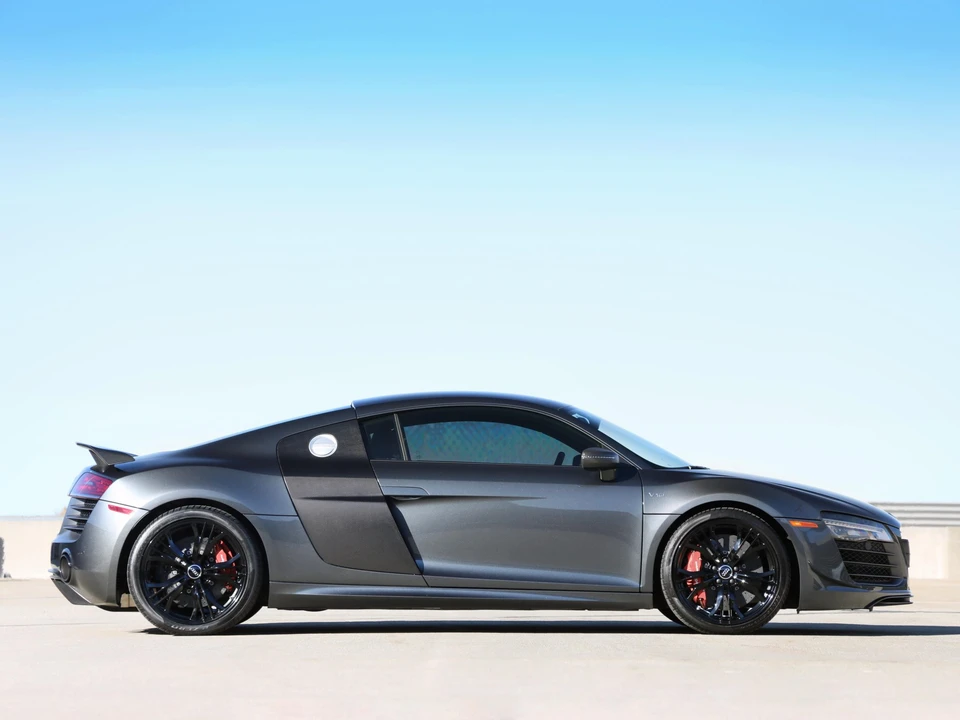 2015 Audi 42 R8 - Image 8 of 31