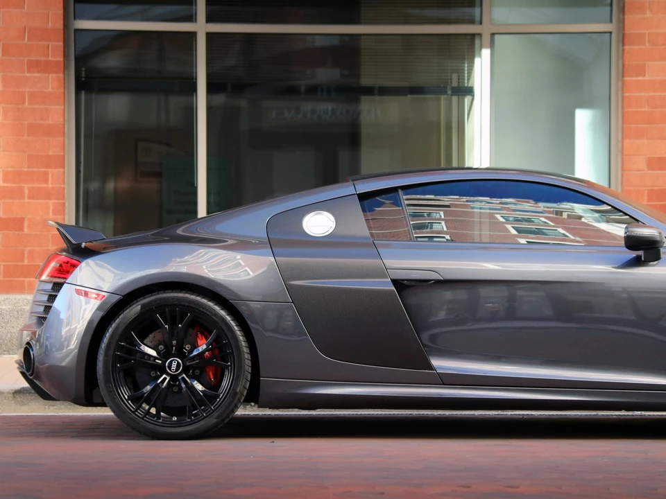 2015 Audi 42 R8 - Image 24 of 31