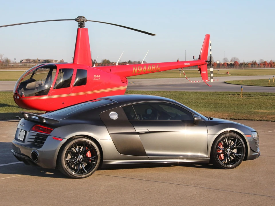 2015 Audi 42 R8 - Image 12 of 31