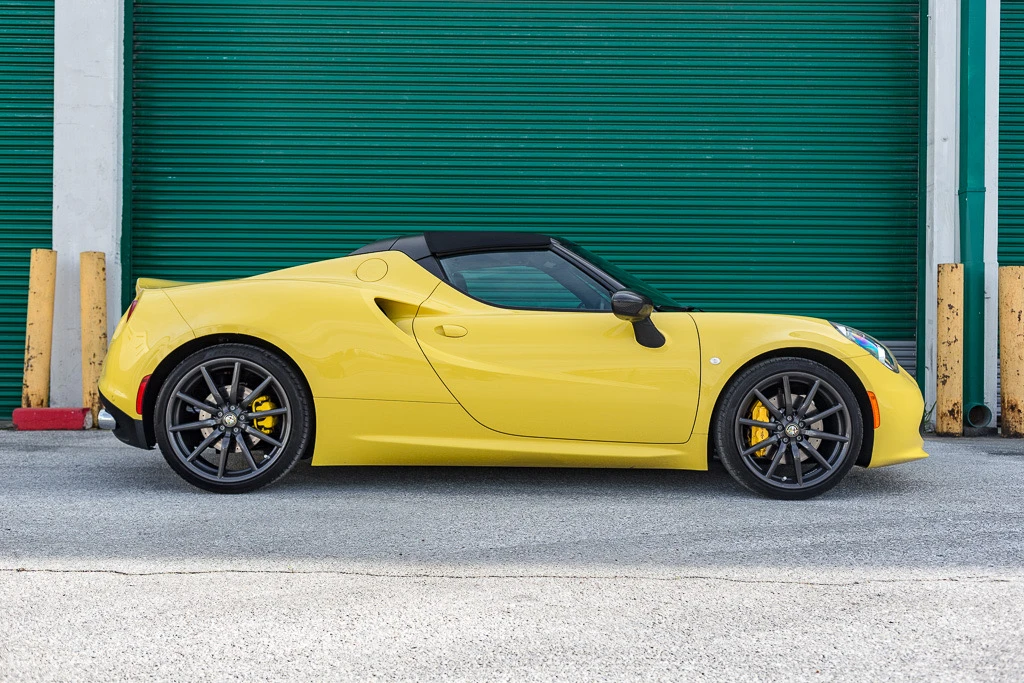 2016 Alfa Romeo 4C Spider - Image 12 of 31