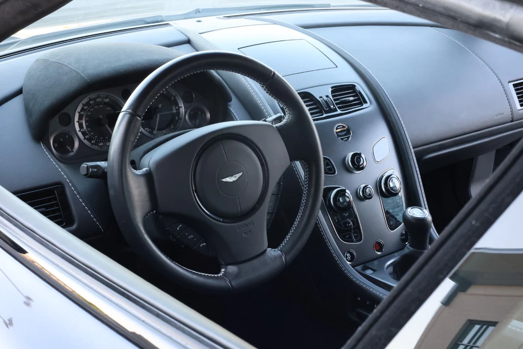 2016 Aston Martin V8 Vantage (2006-2017) - Image 23 of 31