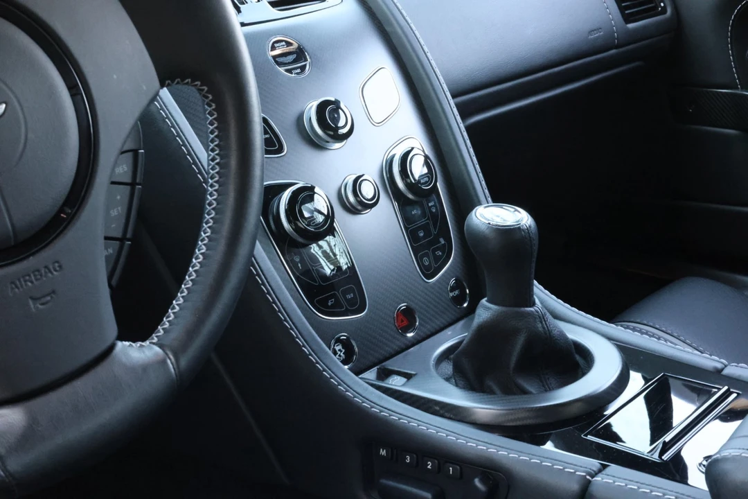 2016 Aston Martin V8 Vantage (2006-2017) - Image 30 of 31