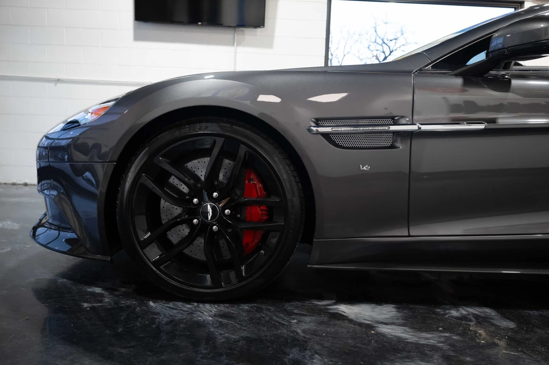 2016 Aston Martin Vanquish 2nd Gen - Image 26 of 31