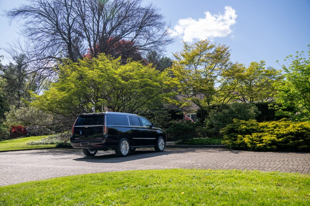 2016 Cadillac Escalade 4th Gen - Image 13 of 31