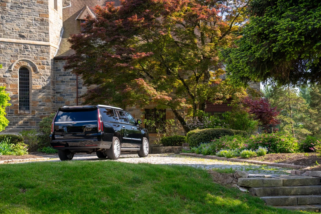 2016 Cadillac Escalade 4th Gen - Image 12 of 31