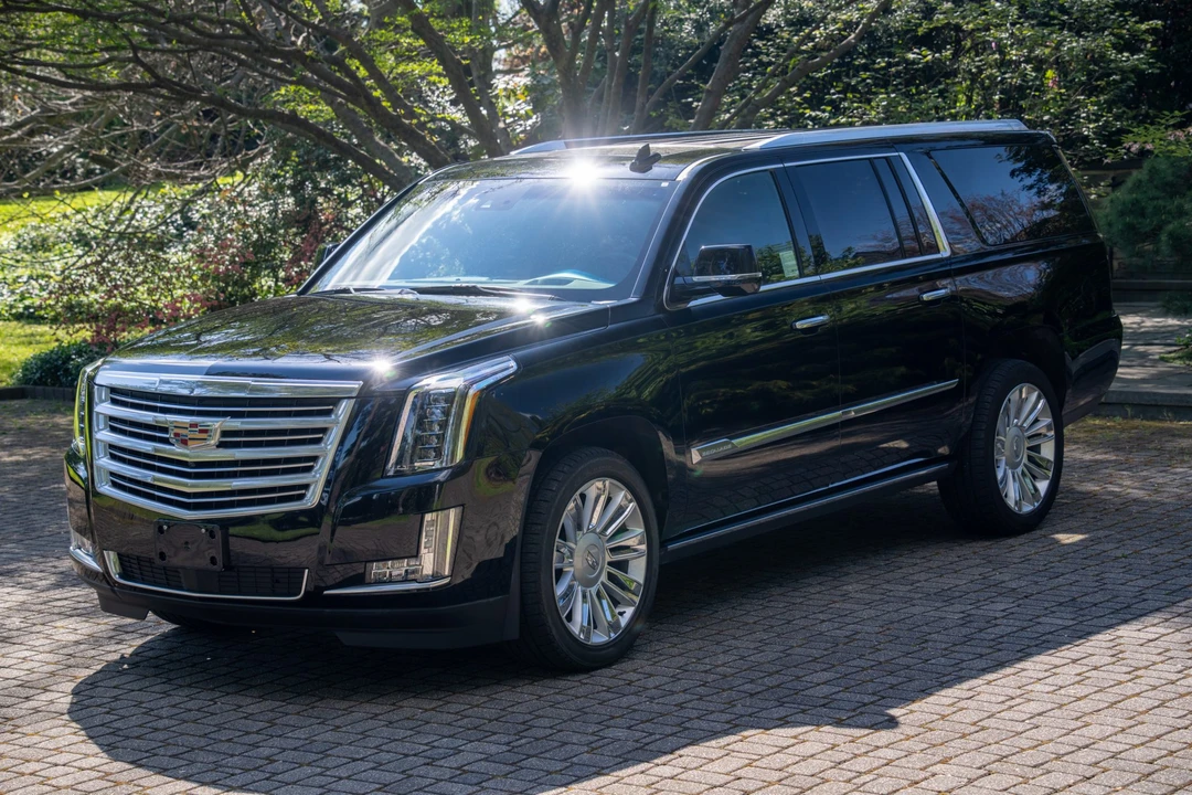 2016 Cadillac Escalade 4th Gen - Image 21 of 31
