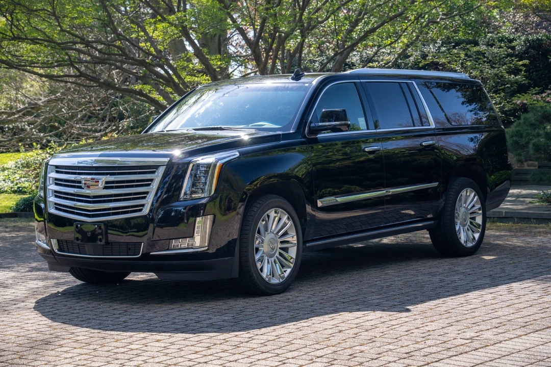 2016 Cadillac Escalade 4th Gen - Image 23 of 31