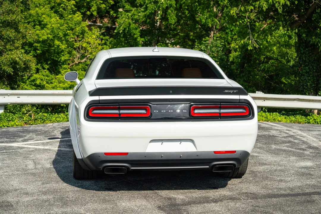 2016 Dodge Challenger SRT Hellcat 3rd Gen - Image 28 of 31