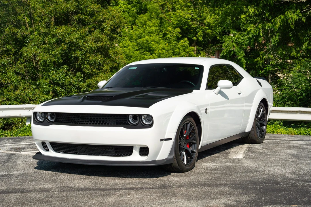 2016 Dodge Challenger SRT Hellcat 3rd Gen - Image 4 of 31