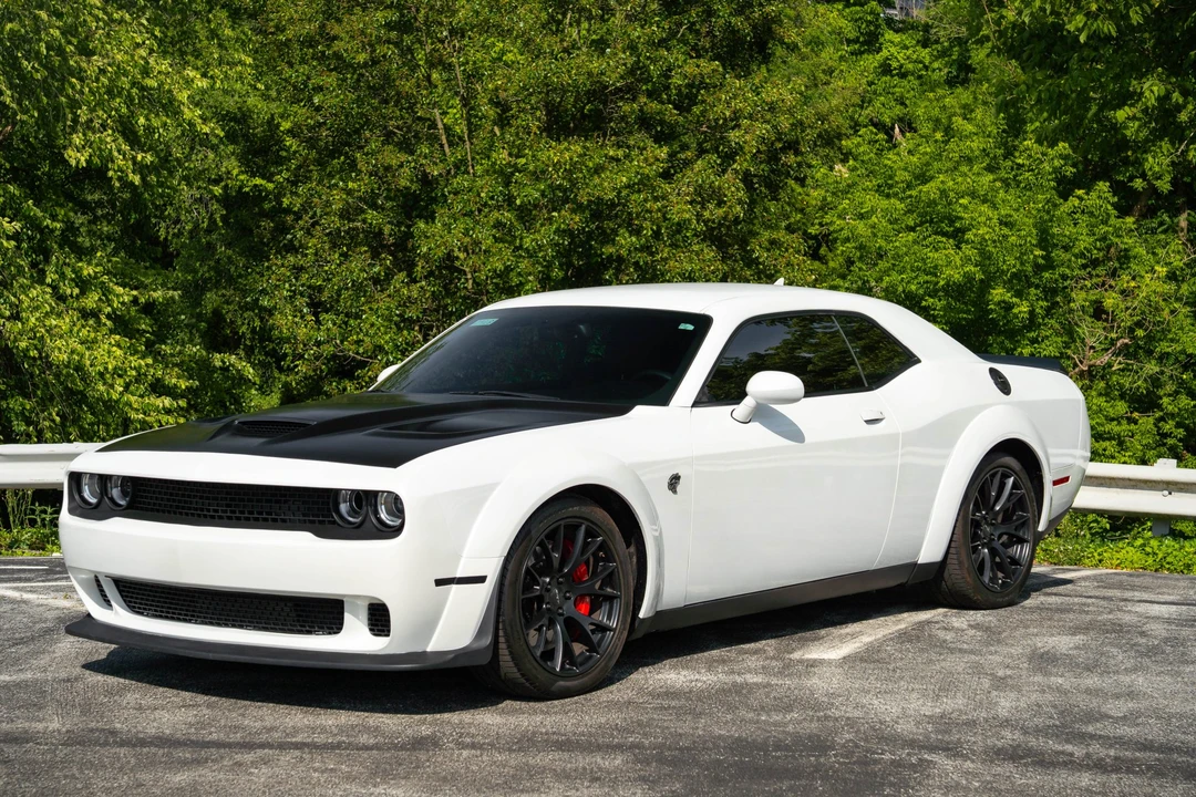 2016 Dodge Challenger SRT Hellcat 3rd Gen - Image 6 of 31
