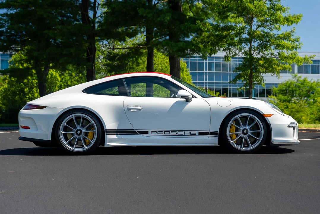 2016 Porsche 991 R - Image 9 of 31