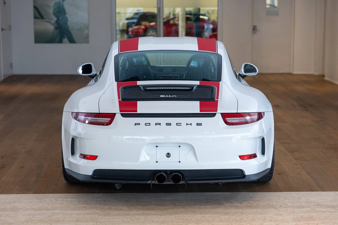 2016 Porsche 991 R - Image 30 of 31