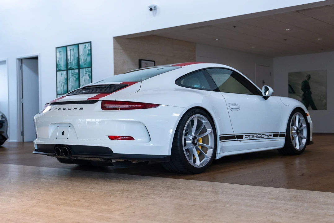 2016 Porsche 991 R - Image 28 of 31
