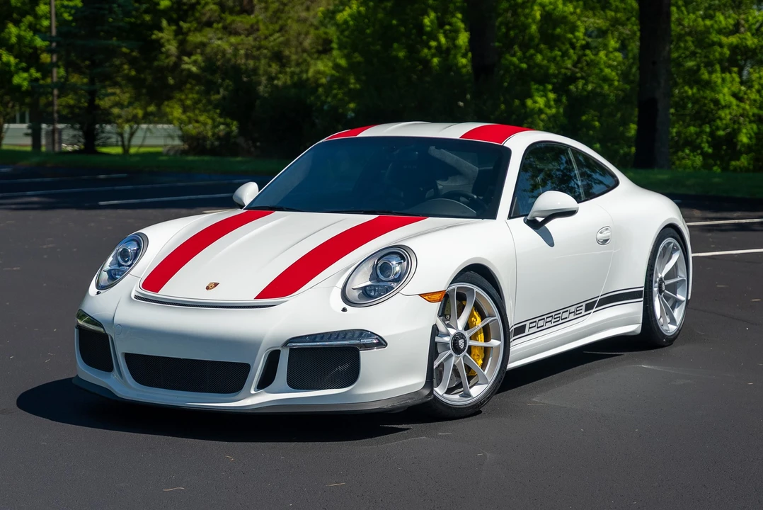2016 Porsche 991 R - Image 2 of 31