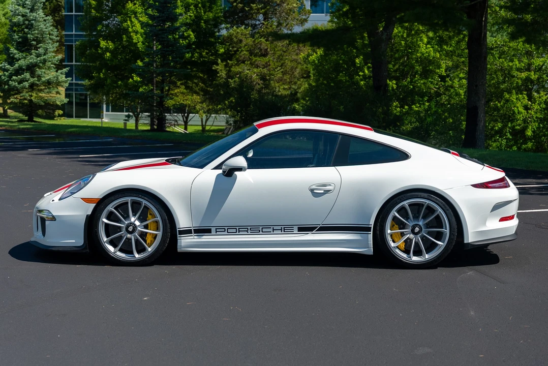 2016 Porsche 991 R - Image 17 of 31