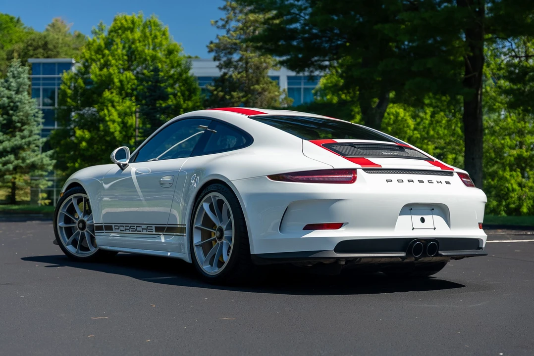 2016 Porsche 991 R - Image 16 of 31
