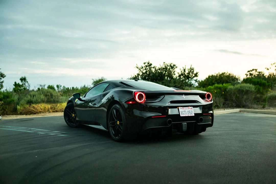 2017 Ferrari 488 GTB - Image 15 of 31