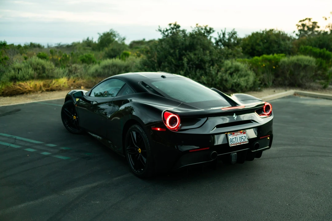 2017 Ferrari 488 GTB - Image 14 of 31
