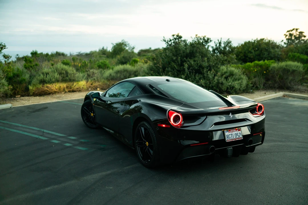 2017 Ferrari 488 GTB - Image 16 of 31